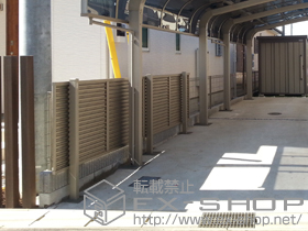 のフェンス・柵 プリレオR5型フェンス 多段柱施工 施工例