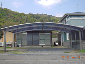 のカーポート レイナトリプルポート 積雪〜20cm対応+レイナトリプルポート サイドパネル 施工例