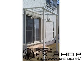 のテラス屋根 ライザーテラスII F型 テラスタイプ 単体 積雪〜20cm対応＋吊り下げ物干し 標準 2本入 施工例