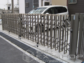 のカーゲート アルシャインII HW型Aタイプ ノンレール 両開き630W 施工例