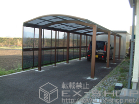 のカーポート レイナワンポート 縦連棟　積雪〜20cm対応+レイナワンポート 縦連棟　サイドパネル 施工例