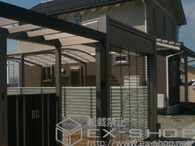 のガレージシャッター シングルシャッター Fタイプ マテリアルカラー 手動式タイプ 施工例