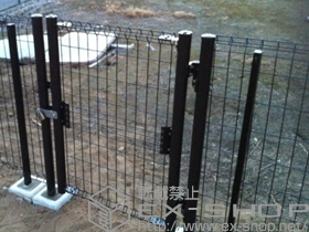 の門扉 イーネット門扉1型 片開き 門柱使用 施工例