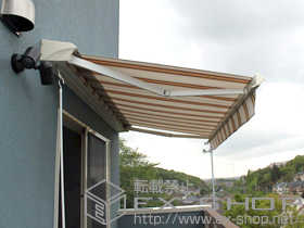 のオーニング・日よけ 彩鳥C型 ボックスタイプ 手動式 施工例