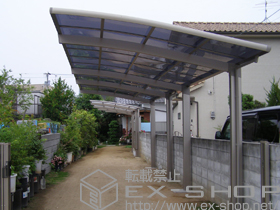 のカーポート カーブポートシグマIII 縦連棟 積雪〜30cm対応+カーブポートシグマIII サイドパネル 施工例