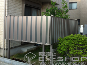 のフェンス・柵 ライフモダンII TP型フェンス 単色 多段柱施工 施工例