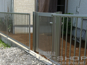 の門扉 エクスライン門扉13型 片開き 柱使用 施工例