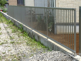 のフェンス・柵 レスティナフェンス22型　自由柱仕様 施工例