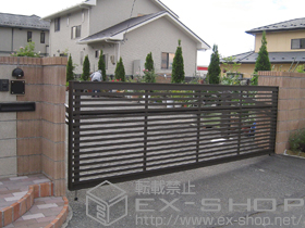 のカーゲート ワイドオーバードアS3型 電動式+ワイドオーバードアS3型 追加リモコン 施工例