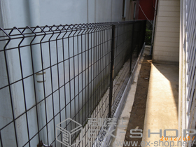 のフェンス・柵 イーネットフェンス1F型 自由柱タイプ 施工例