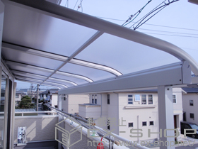 のバルコニー・ベランダ屋根 ヴェクターテラス R型 屋根タイプ 単体　積雪〜20cm対応 施工例