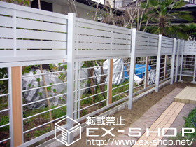 のフェンス・柵 ライフモダンII BP型フェンス 単色 多段柱施工 施工例