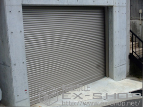 のガレージシャッター ガレージシャッタークワトロ 電動式 内部取付 施工例