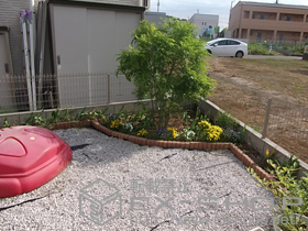 のフェンス・柵 メッシュフェンス G10-R 自由柱方式 施工例