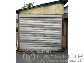 のガレージシャッター ガレージシャッタークワトロ 手動式　木造用外部取付 施工例