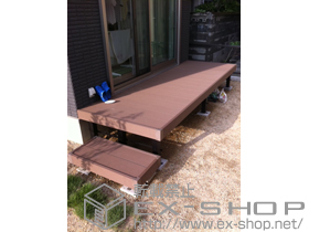 のウッドデッキ リウッドデッキ 200 単体 +リウッドデッキ 200 独立式リウッドステップ2型 施工例