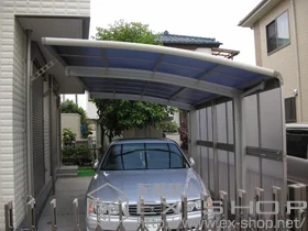 YKKAPのカーポート レイナポート 積雪～20cm対応+ サイドパネル 施工例