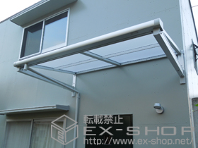 のテラス屋根 ライザーテラスII F型 ルーフタイプ 単体 積雪〜20cm対応 施工例