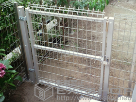 の門扉 メッシュフェンスG10 門扉 片開き 施工例