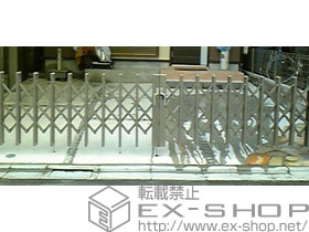 のカーゲート アルシャインHG ノンキャスター 両開き親子 300+220 施工例