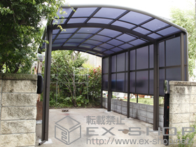 のカーポート メジャーポートII SXタイプ 積雪〜30cm対応+メジャーポートII SXタイプ サイドパネルL 2段 施工例