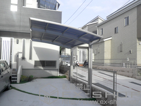 のカーポート プレシオスポート 積雪〜20cm対応+着脱式補助柱 2本入 施工例