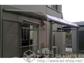 のテラス屋根 ライザーテラスII R型 テラスタイプ 単体 積雪〜20cm対応＋吊り下げ物干し ワイド 標準 2本入 施工例