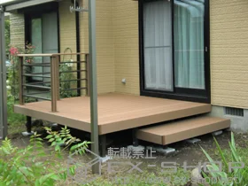 LIXIL ���N�V��(�g�X�e��)�̃E�b�h�f�b�L ���R�X�e�[�WII �{�H��