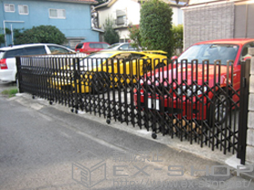 のカーゲート トリップゲート ペットガード型 ノンレール 両開き80W 施工例