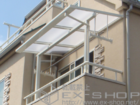 のバルコニー・ベランダ屋根 ライザーテラスII F型 屋根タイプ 単体 積雪〜20cm対応+吊下げ物干し 標準2本入り 施工例