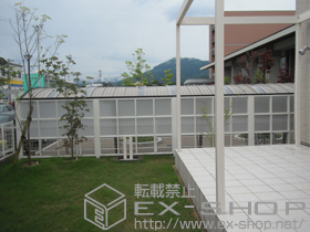 のフェンス・柵 Gスクリーン 角格子タイプ クリアマットパネル2段仕様 施工例