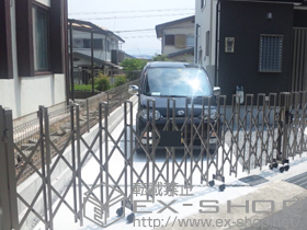 のカーゲート トリップゲート PB型 ノンレール 両開き 施工例