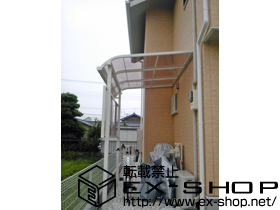 のテラス屋根 ライザーテラスII R型 テラスタイプ 単体 積雪〜20cm対応＋前面スクリーン 1段仕様 施工例