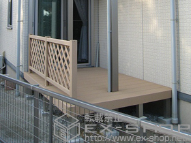 のウッドデッキ リウッドデッキ 200 単体 +リウッドデッキフェンス2型＜ラチス格子＞ 施工例