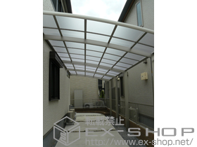 のカーポート レイナベーカポート 縦連棟+収納式物干しセット2型 2本入 施工例