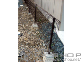 のフェンス・柵 ハイグリッドフェンスUF8型 フリーポールタイプ 施工例