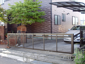 のカーゲート ワイドオーバードアS1型 電動タイプ 施工例