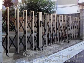 のカーゲート トリップゲート PC型 ノンレール 両開き親子 13S+32M 施工例