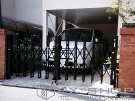 のカーゲート アルシャインII L型 Aタイプ ノンレール 両開き 施工例