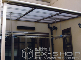 のテラス屋根 ライザーテラスII F型 テラスタイプ 単体 積雪〜20cm対応+吊り下げ物干し 標準 2本入 施工例