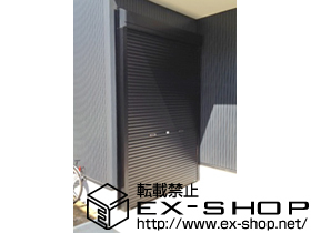 のガレージシャッター ガレージシャッタークワトロ 手動式 外部付タイプ＋外部付RC造用躯体直付単窓 施工例