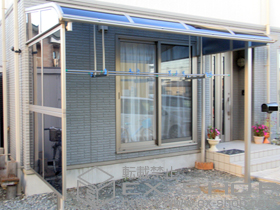 のテラス屋根 ヴェクターテラス R型 テラスタイプ 単体 積雪〜20cm対応+吊り下げ物干し ロング 2本入+側面パネル+屋根妻パネル R型用 施工例