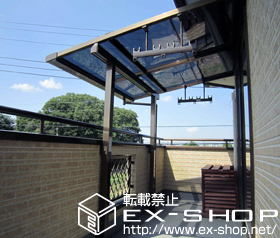 のバルコニー・ベランダ屋根 ライザーテラスII F型 屋根タイプ 単体 積雪〜20cm対応＋吊り下げ物干し 標準 2本入り 施工例