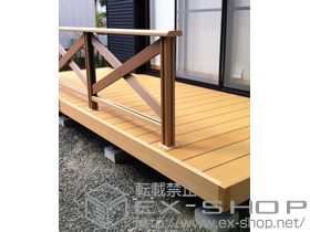 のウッドデッキ リコステージII＋デッキフェンス（クロスパネルＴ−8） 施工例
