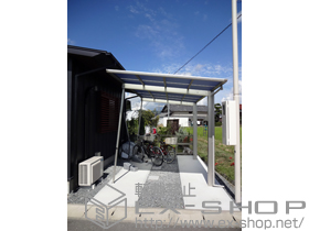 のカーポート エフルージュ 積雪〜20cm対応+エフルージュ 着脱式サポート  2本入+水平式物干し 2本入 施工例