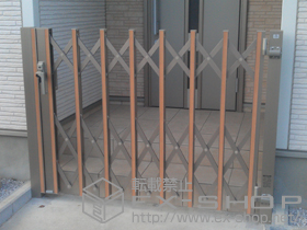 のカーゲート アーキシャット 片開き170S 施工例