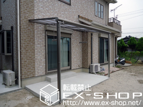 のテラス屋根 ライザーテラスII F型 テラスタイプ 単体 積雪〜20cm対応＋ 吊り下げ物干し　標準　2本入 施工例