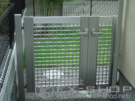 の門扉 エクスライン門扉3型 両開き親子 門柱使用 施工例