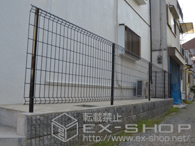 のフェンス・柵 ハイグリッドフェンスUF8型 フリーポールタイプ 施工例