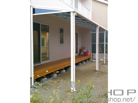 のテラス屋根 ライザーテラスII F型 テラスタイプ 連棟 積雪〜20cm対応+ライザーテラスII F型用 側面スクリーン 2段用 施工例